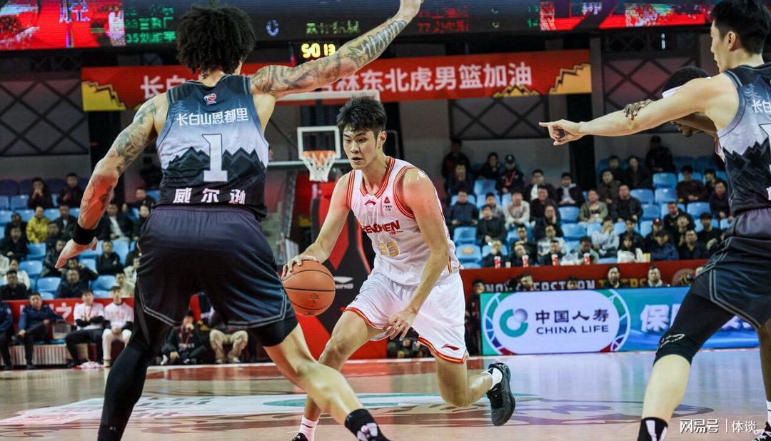 C7娱乐-CBA联赛：回家的苏若禹终于赢了，“回家”的古德温暴打前东家